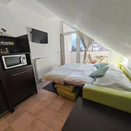 Apartment Klara * 크라니스카고라